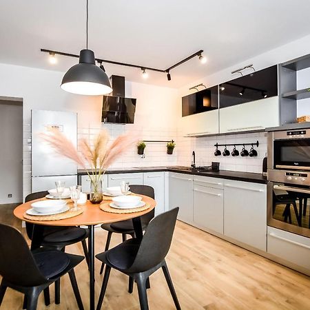 Podtatrzanskie Apartamenty ノヴィ・タルク エクステリア 写真