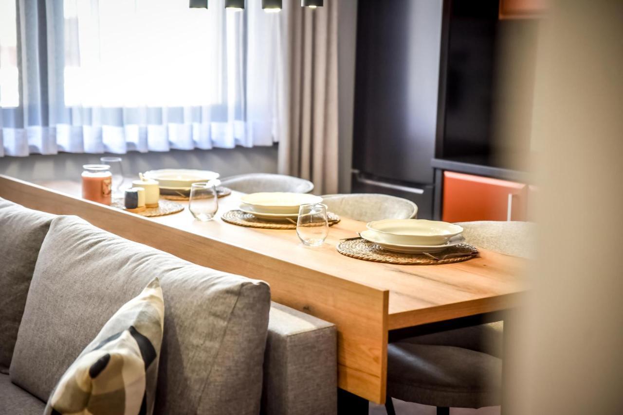 Podtatrzanskie Apartamenty ノヴィ・タルク エクステリア 写真