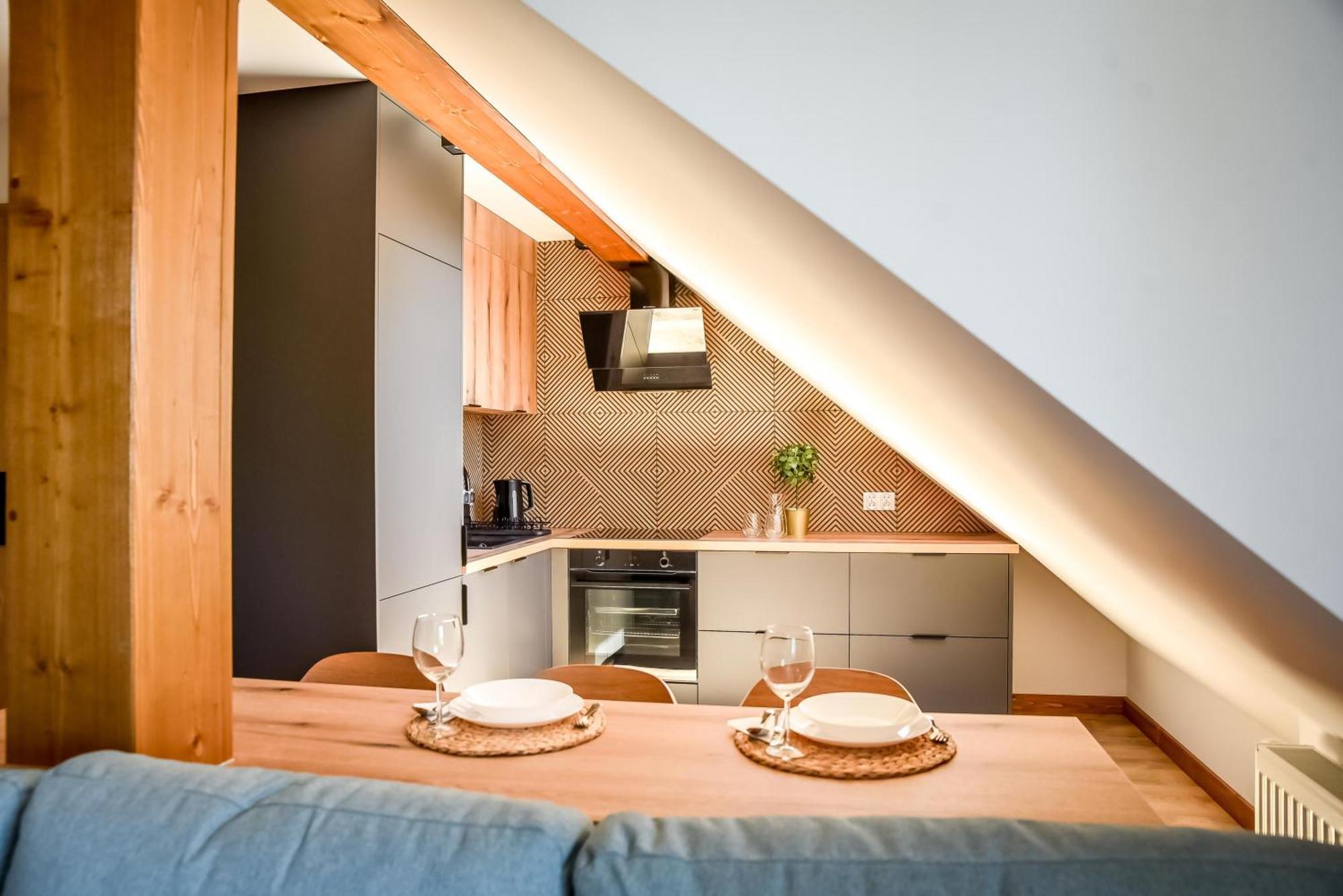 Podtatrzanskie Apartamenty ノヴィ・タルク エクステリア 写真